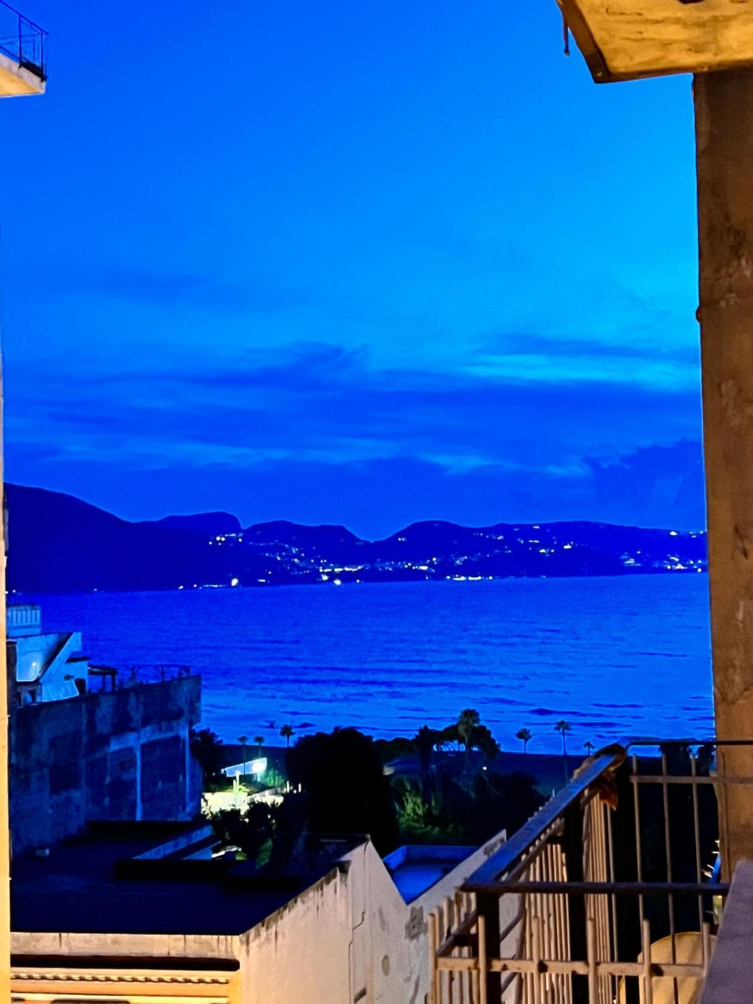 Ferienwohnung Sogno Di Mezza Estate Torre Annunziata Exterior foto