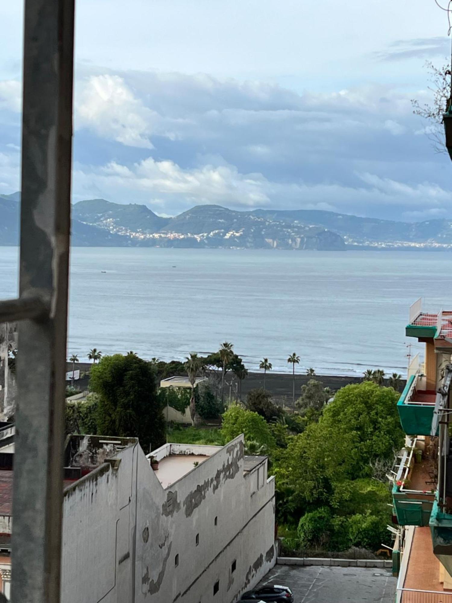 Ferienwohnung Sogno Di Mezza Estate Torre Annunziata Exterior foto
